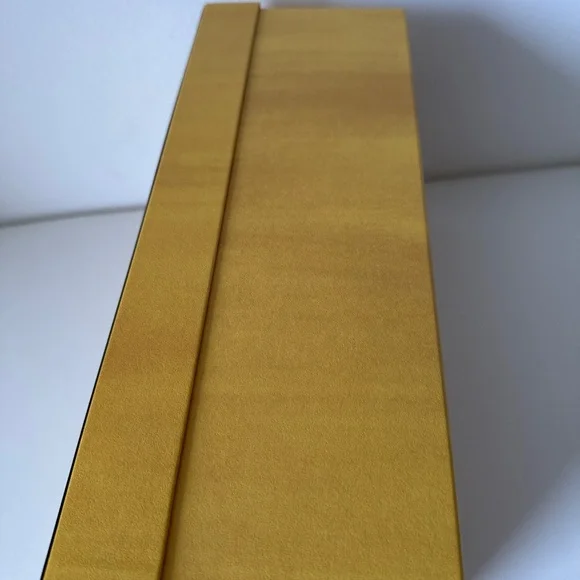 FENDI Shoe Box with Tissue Paper - Picture 9 of 12